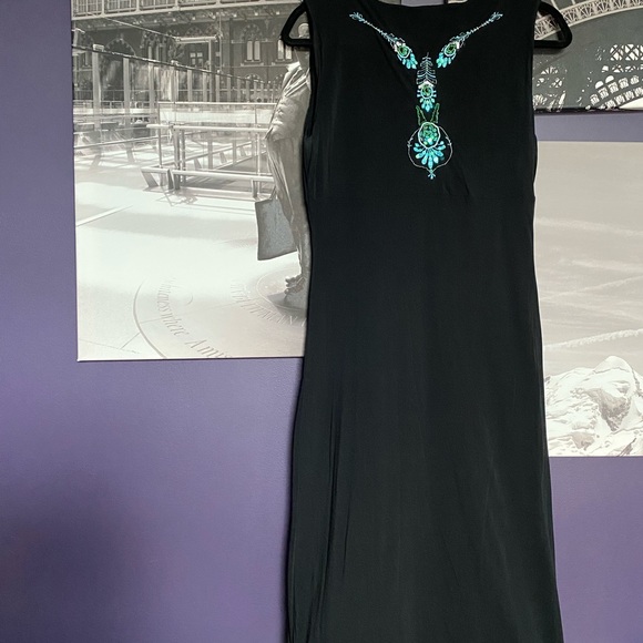 Black Sequinned Embellished Dress - Picture 2 of 3